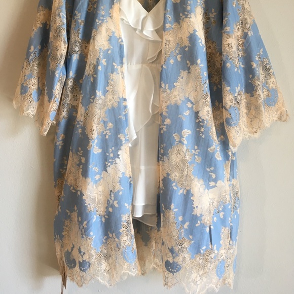 LAST ONE! Lace Cardigan Ruana Floral Kimono Cutout - Picture 7 of 8
